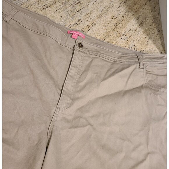 NWOT Woman Within Plus Size 34W Zip Up Tan Stretch Denim Modern Fit Shorts Cuff - Picture 6 of 12